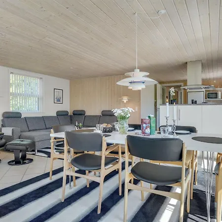 Wilja - 400m From The Sea By Interhome