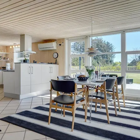 Wilja - 400m From The Sea By Interhome *